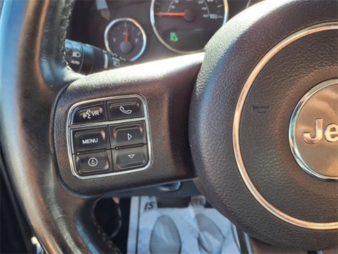Used 2014 Jeep Wrangler Unlimited Rubicon w/ Connectivity Group image 31