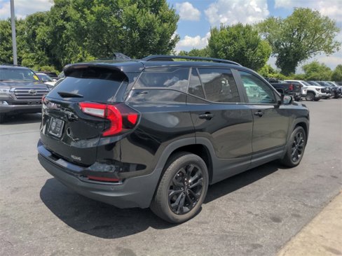 Certified 2022 GMC Terrain SLE w/ Driver Convenience Package image 8