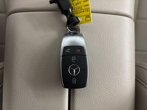 Used 2020 Mercedes-Benz GLE 350 image 32