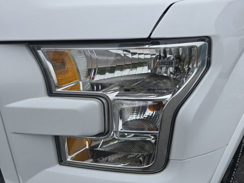 Used 2015 Ford F150 XLT w/ Equipment Group 302A Luxury image 33