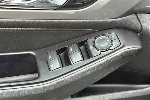 Used 2020 Chevrolet Traverse RS image 11