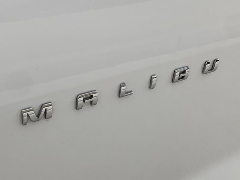 Used 2022 Chevrolet Malibu LT image 9
