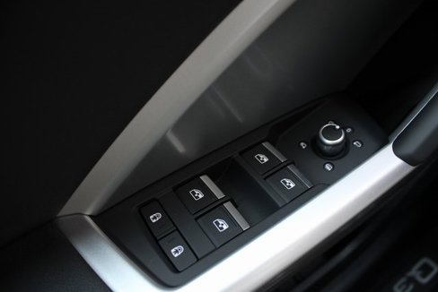 New 2025 Audi Q3 2.0T Premium image 17