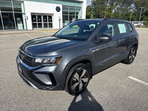 Certified 2024 Volkswagen Taos S image 5