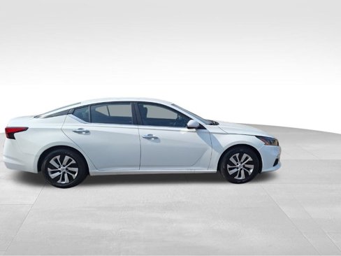 Used 2022 Nissan Altima 2.5 S image 7