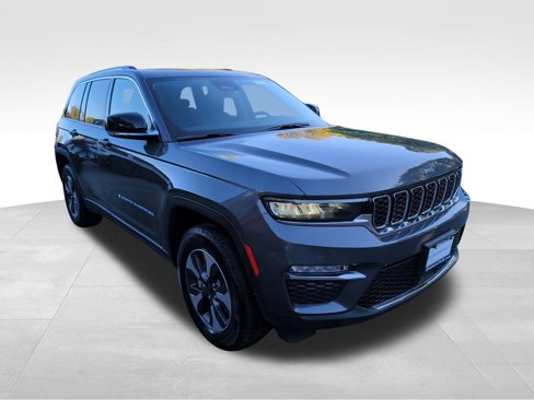 Used 2022 Jeep Grand Cherokee Limited 4xe image 7