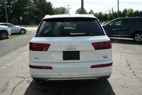 Used 2018 Audi Q7 3.0T Prestige w/ Prestige Package image 27