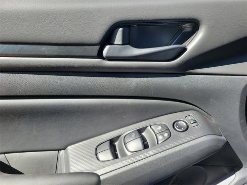 New 2024 Nissan Altima 2.5 S image 18