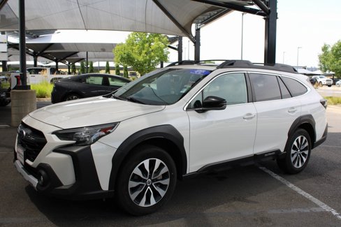Used 2023 Subaru Outback Limited XT image 9