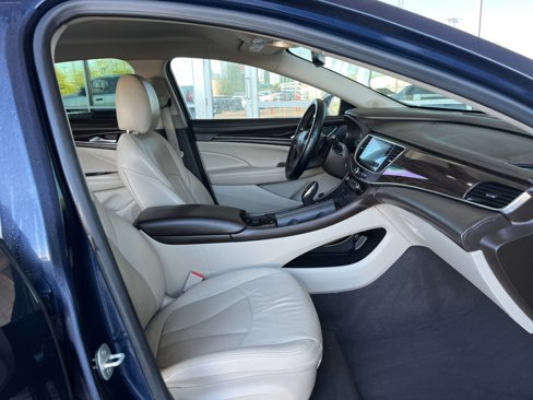 Used 2017 Buick LaCrosse Essence w/ Sights and Sounds Package image 19