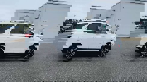 Used 2024 Chevrolet Equinox Premier image 9