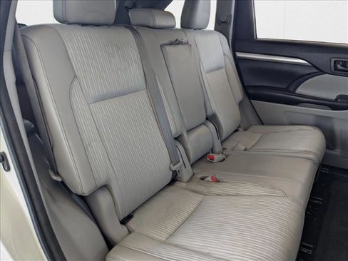 Used 2018 Toyota Highlander Plus image 21
