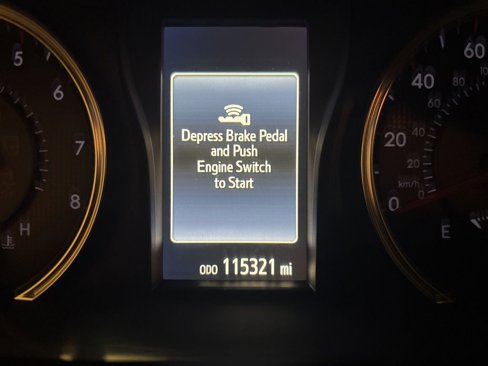 Used 2017 Toyota Camry XSE image 15