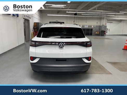 Used 2023 Volkswagen ID.4 Pro image 3