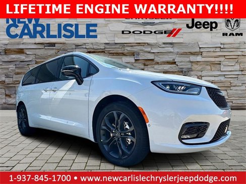 New 2026 Chrysler Pacifica Select image 1