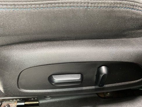 Used 2017 Chevrolet Cruze LT w/ Convenience Package image 29