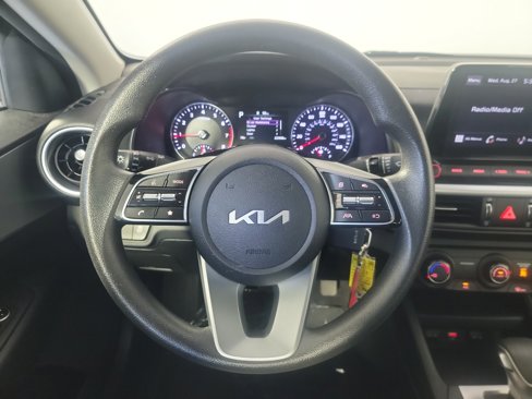 Certified 2022 Kia Forte LXS w/ LXS Technology Package image 21