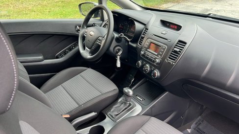 Used 2015 Kia Forte LX w/ Popular Package image 10