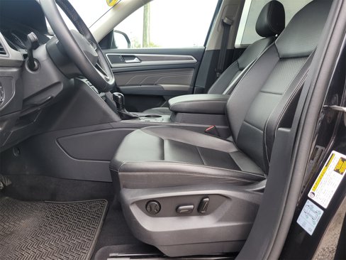 Used 2021 Volkswagen Atlas SE image 19