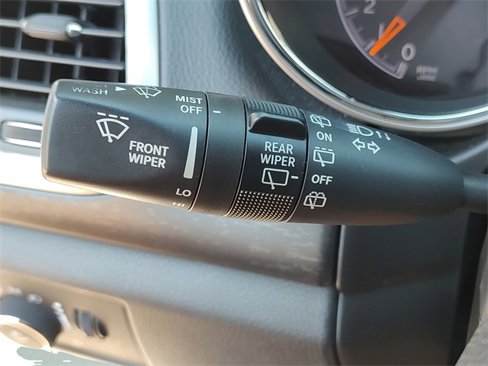 Used 2015 Jeep Grand Cherokee Altitude image 25