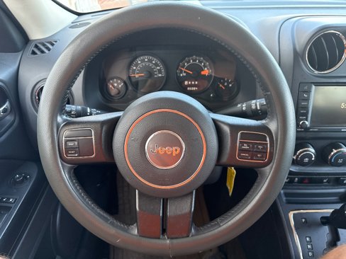 Used 2016 Jeep Patriot High Altitude image 13