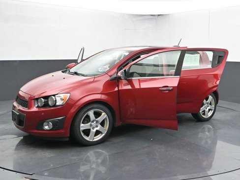 Used 2015 Chevrolet Sonic LTZ w/ Advanced Safety Package image 33