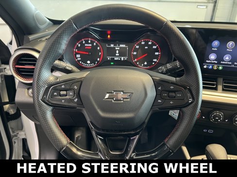 Used 2024 Chevrolet Trax RS w/ Driver Confidence Package image 17