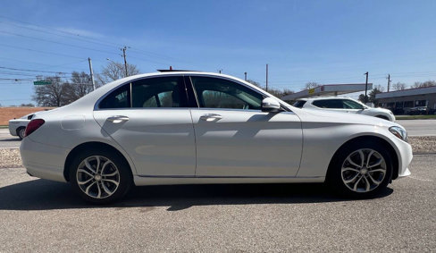 Used 2017 Mercedes-Benz C 300 4MATIC Sedan image 4