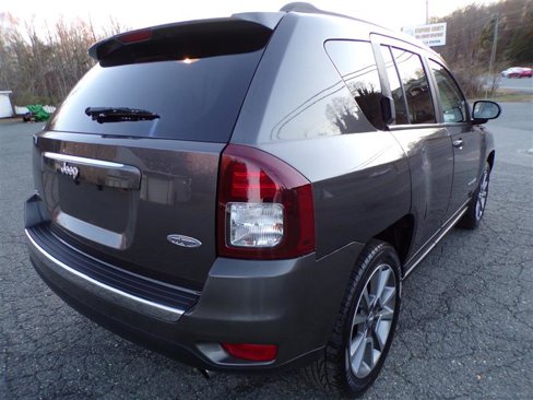 Used 2017 Jeep Compass High Altitude image 8