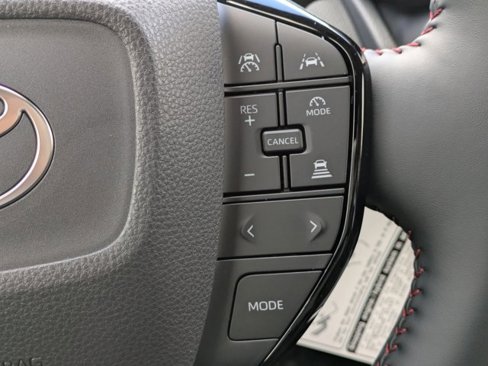 New 2025 Toyota Prius Plug-In Hybrid image 30