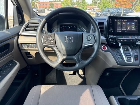Used 2018 Honda Odyssey EX image 21