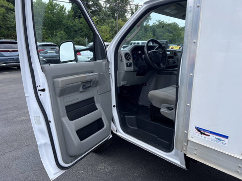 Used 2023 Ford E-450 and Econoline 450 Super Duty w/ Power Windows & Locks Group image 14