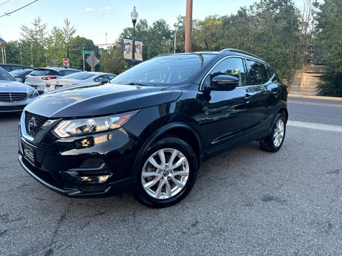 Used 2020 Nissan Rogue Sport SV image 3