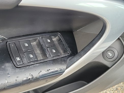 Used 2017 Buick Regal Sport Touring image 18