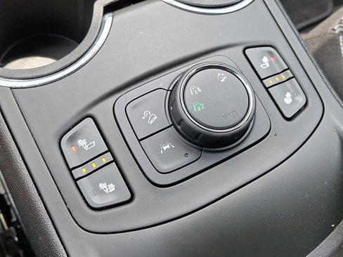 Certified 2022 GMC Terrain SLE w/ Driver Convenience Package image 24