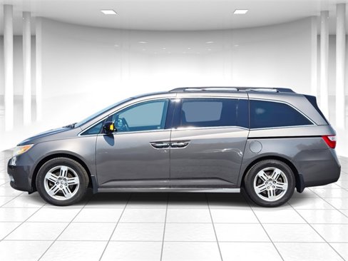 Used 2012 Honda Odyssey Touring Elite image 2