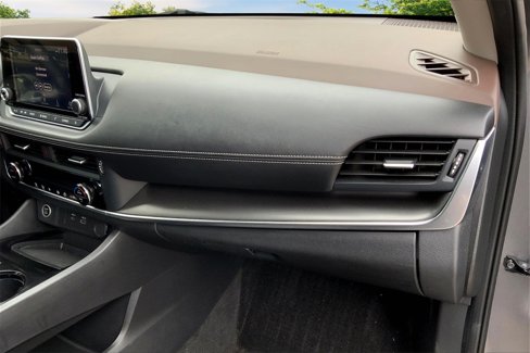 Used 2023 Nissan Rogue SV image 25