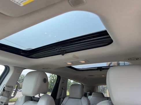 Used 2017 Chevrolet Traverse Premier image 24