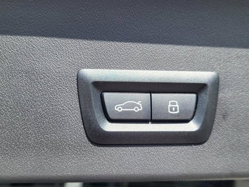New 2025 BMW X3 xDrive30i w/ Premium Package image 5