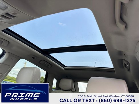 Used 2013 Cadillac SRX Luxury w/ Driver Awareness Package image 20