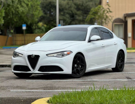 Used 2019 Alfa Romeo Giulia Ti image 1