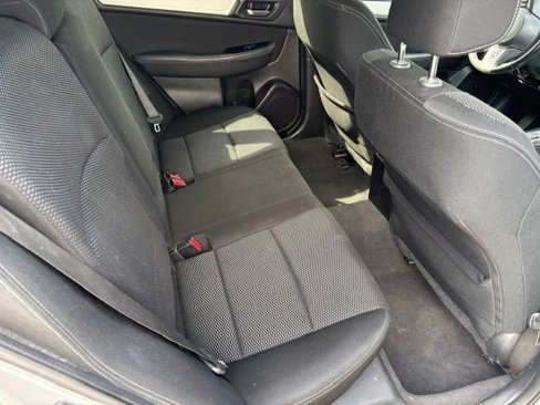 Used 2017 Subaru Outback 2.5i Premium image 19