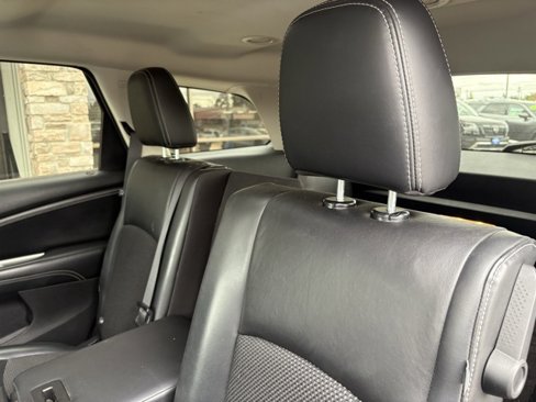 Used 2015 Dodge Journey Crossroad w/ Flexible Seating Group image 6