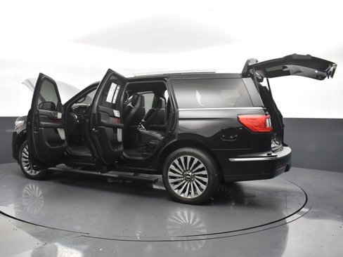 Used 2020 Lincoln Navigator Reserve w/ Luxury Package image 41