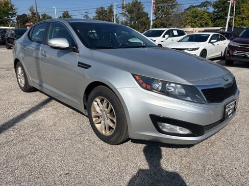 Used 2013 Kia Optima LX image 3