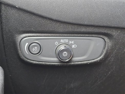 Used 2019 Chevrolet Equinox LT image 33