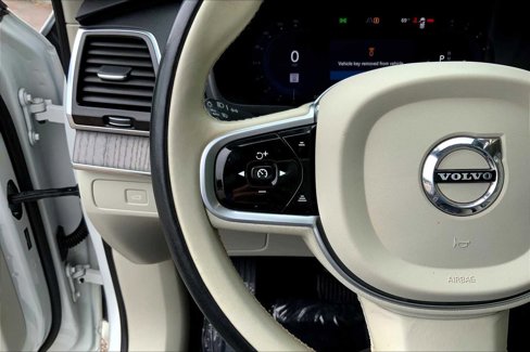 Used 2023 Volvo XC90 B6 Plus w/ Protection Package Premier image 22