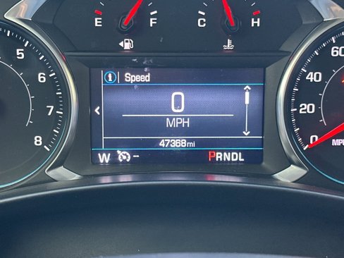 Used 2023 Chevrolet Equinox LT image 30