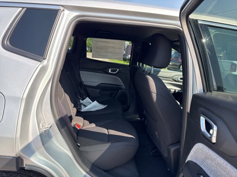 New 2025 Jeep Compass Sport image 12
