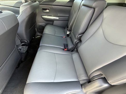 Used 2013 Toyota Prius V Five image 30